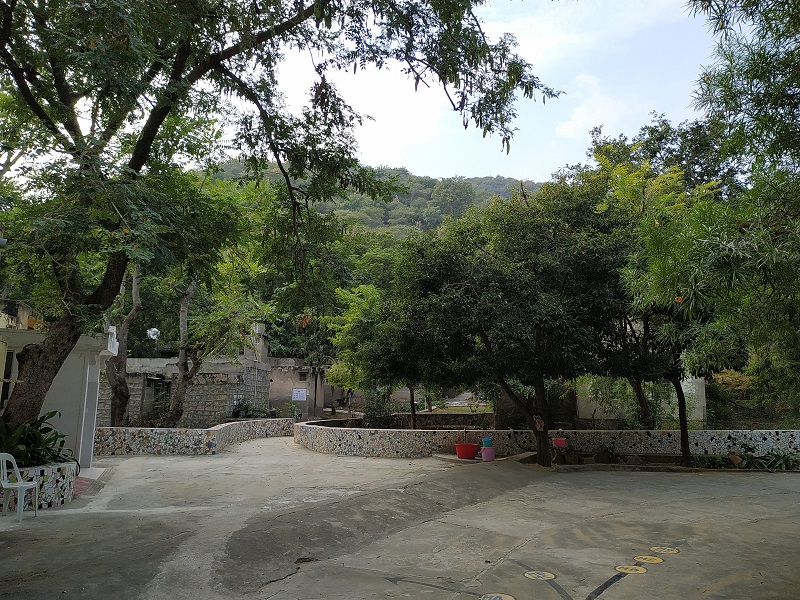 pathway at dhamma thali jaipur vipassana meditation center